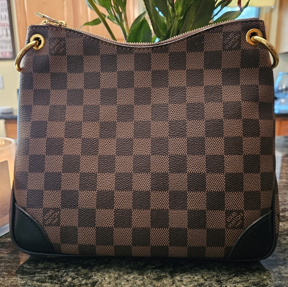 Sold - Picture 4 of 16